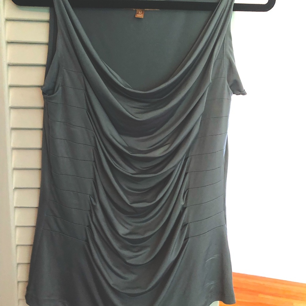 Ellen Tracy gray top